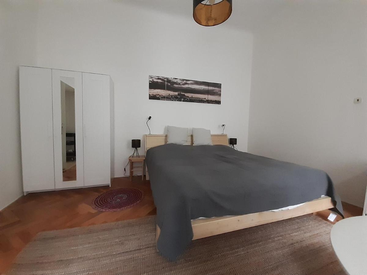 Ferienwohnung Soukromy Pokoj V Srdci Prahy Prag Exterior foto