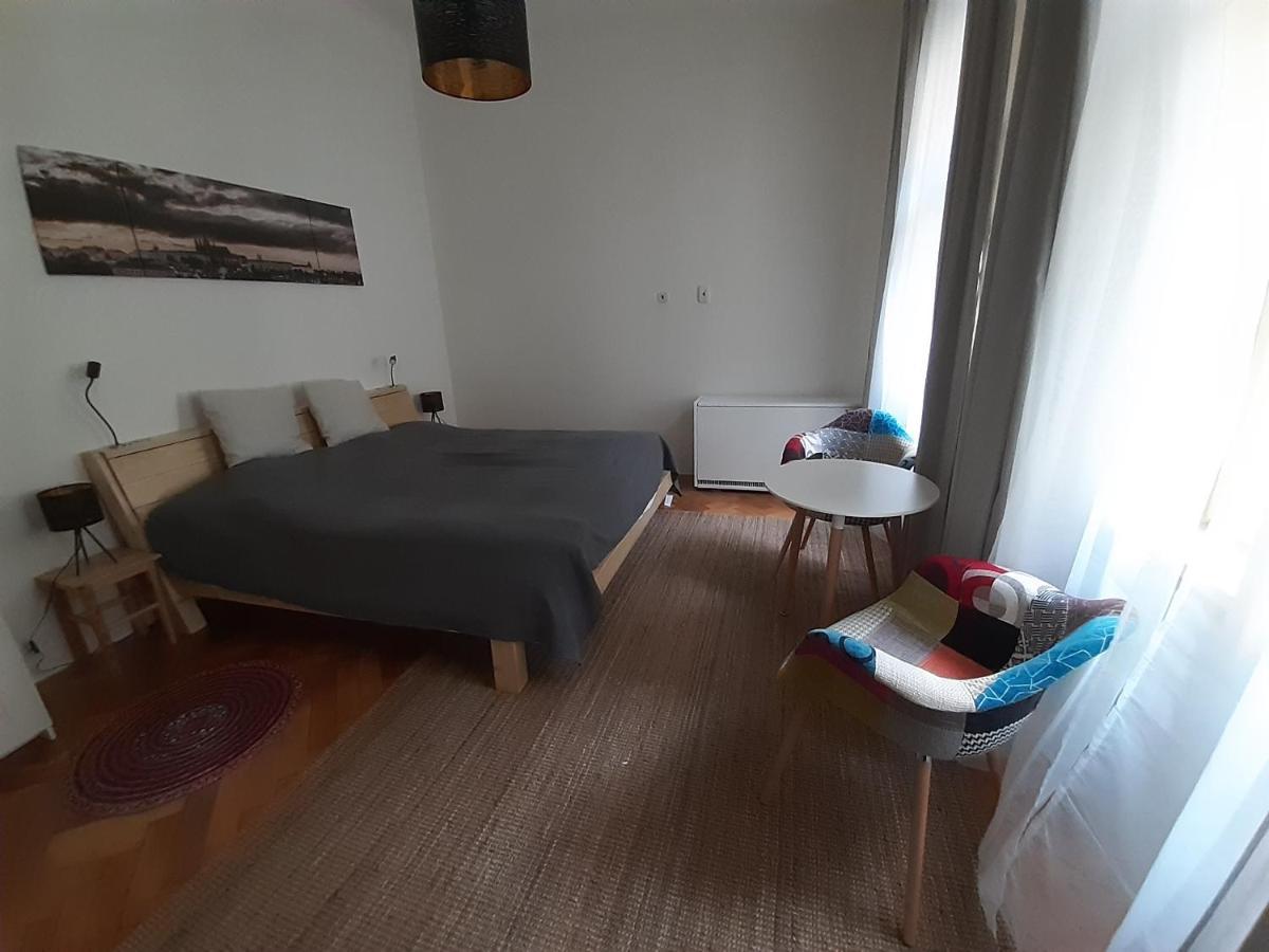 Ferienwohnung Soukromy Pokoj V Srdci Prahy Prag Exterior foto